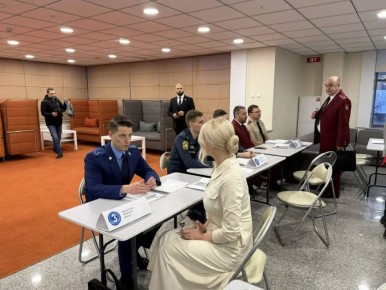 Работники прокуратуры Тюменской области приняли участие в Едином дне консультаций для предпринимателей на тему: «Налоговая политика 2025/2026», проходившем с участием Уполномоченного по защите прав предпринимателей в...