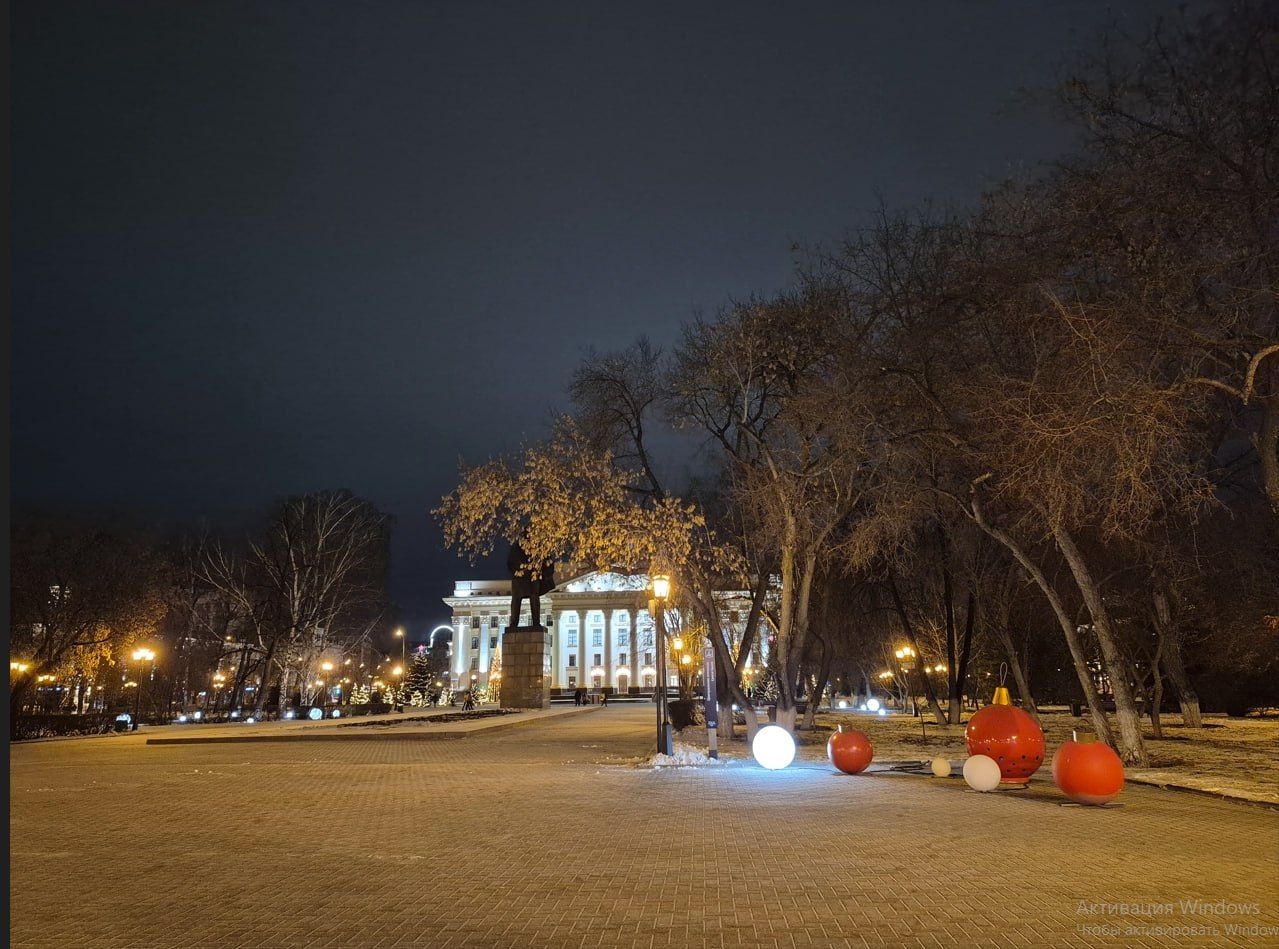 Тюменские волшебники: новогодняя сказка на центральной улице Тюменские волшебники: новогодняя сказка на центральной улице