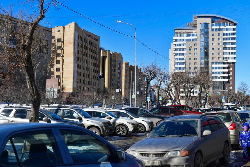 В Тюмени на платных парковках предлагают выделить бесплатный час