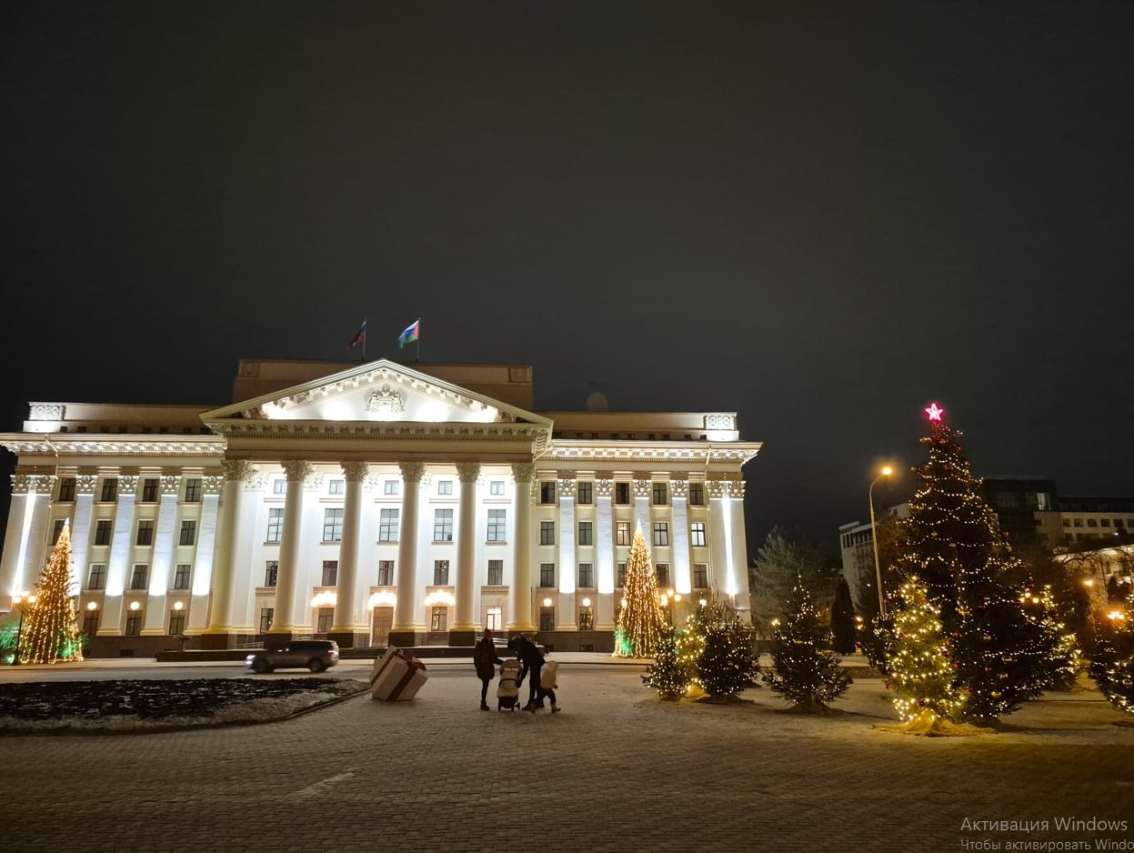 Тюменские волшебники: новогодняя сказка на центральной улице Тюменские волшебники: новогодняя сказка на центральной улице