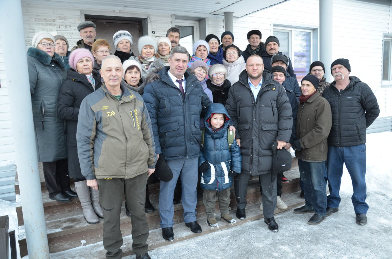 Жители Нижнетавдинского округа отправили 70-ю партию гуманитарного груза в зону СВО Жители Нижнетавдинского округа отправили 70-ю партию гуманитарного груза в зону СВО