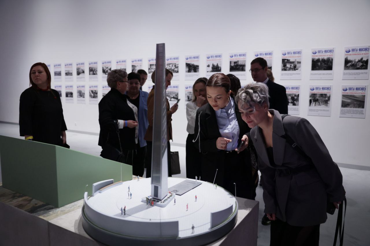 Артём Жога: В Ханты-Мансийске открылся Национальный центр "Россия" Артём Жога: В Ханты-Мансийске открылся Национальный центр "Россия"