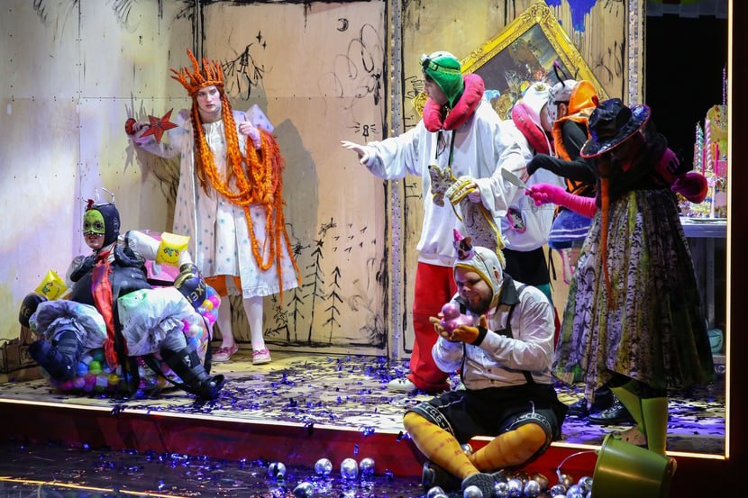 В преддверии Нового года в Молодёжном театре «Ангажемент» подготовили премьеру