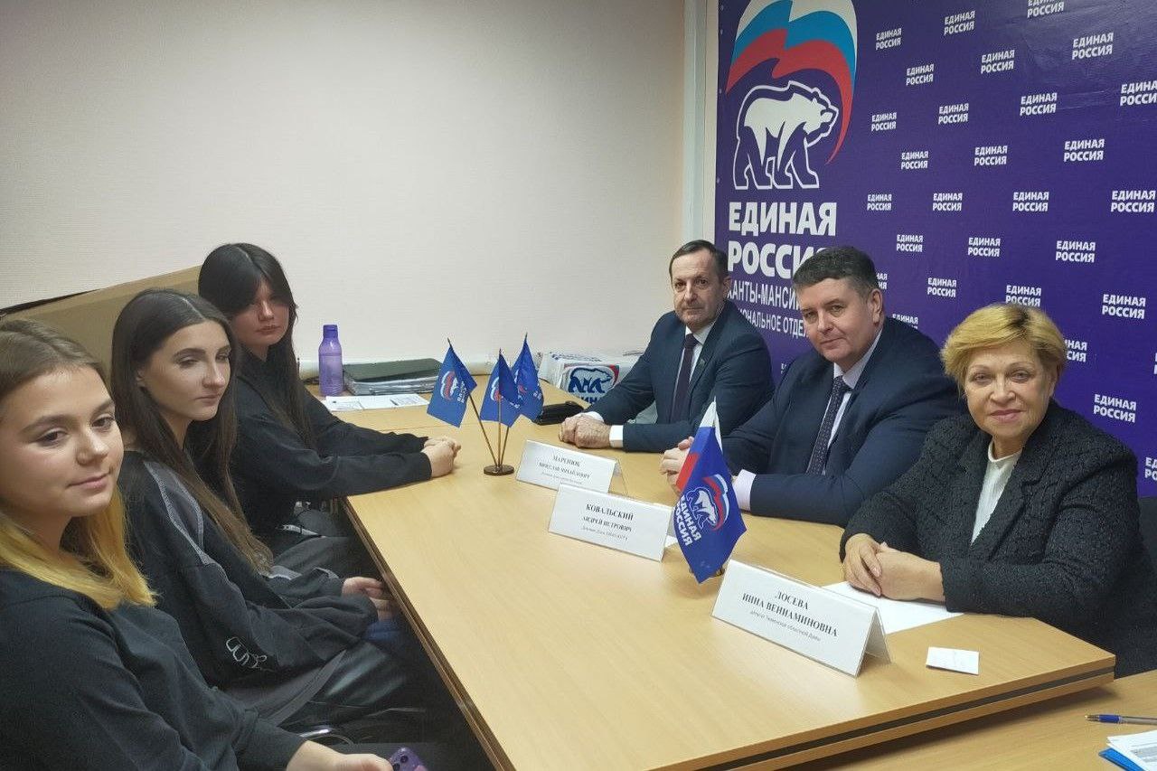 Депутаты областной думы регулярно проводят приемы граждан, в том числе в избирательных округах Депутаты областной думы регулярно проводят приемы граждан, в том числе в избирательных округах