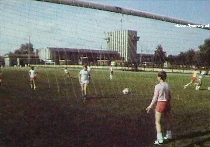 Заброшенному стадиону «Локомотив» в Тюмени дадут вторую жизнь