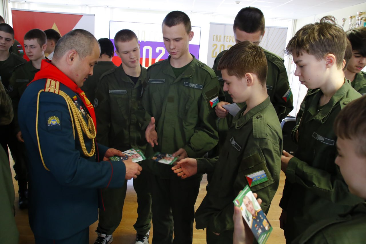 Чем запомнился Год Героев. Вчерашняя прямая линия с главой города Максимом Афанасьевым была посвящена в том числе и итогам года Чем запомнился Год Героев. Вчерашняя прямая линия с главой города Максимом Афанасьевым была посвящена в том числе и итогам года