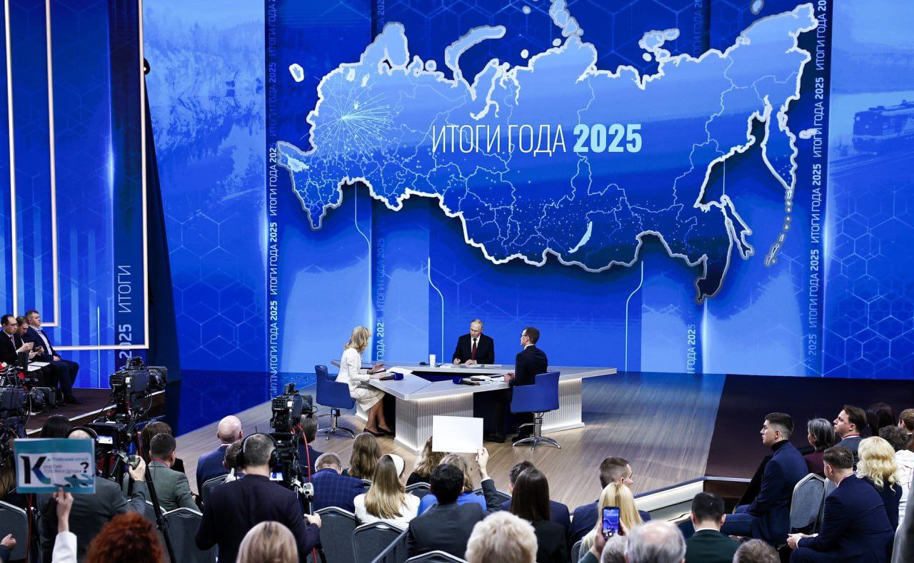 Артём Жога: На программе "Итоги года с Владимиром Путиным" прозвучало несколько острых вопросов из Уральского федерального округа Артём Жога: На программе "Итоги года с Владимиром Путиным" прозвучало несколько острых вопросов из Уральского федерального округа