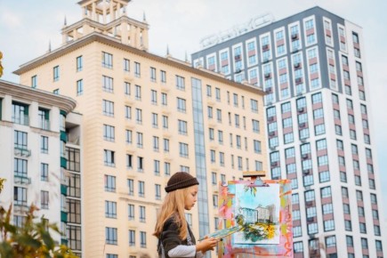 Строить – синхронно. Высокие темпы строительства свидетельствуют о том, что город развивается и, соответственно, улучшается его инфраструктура