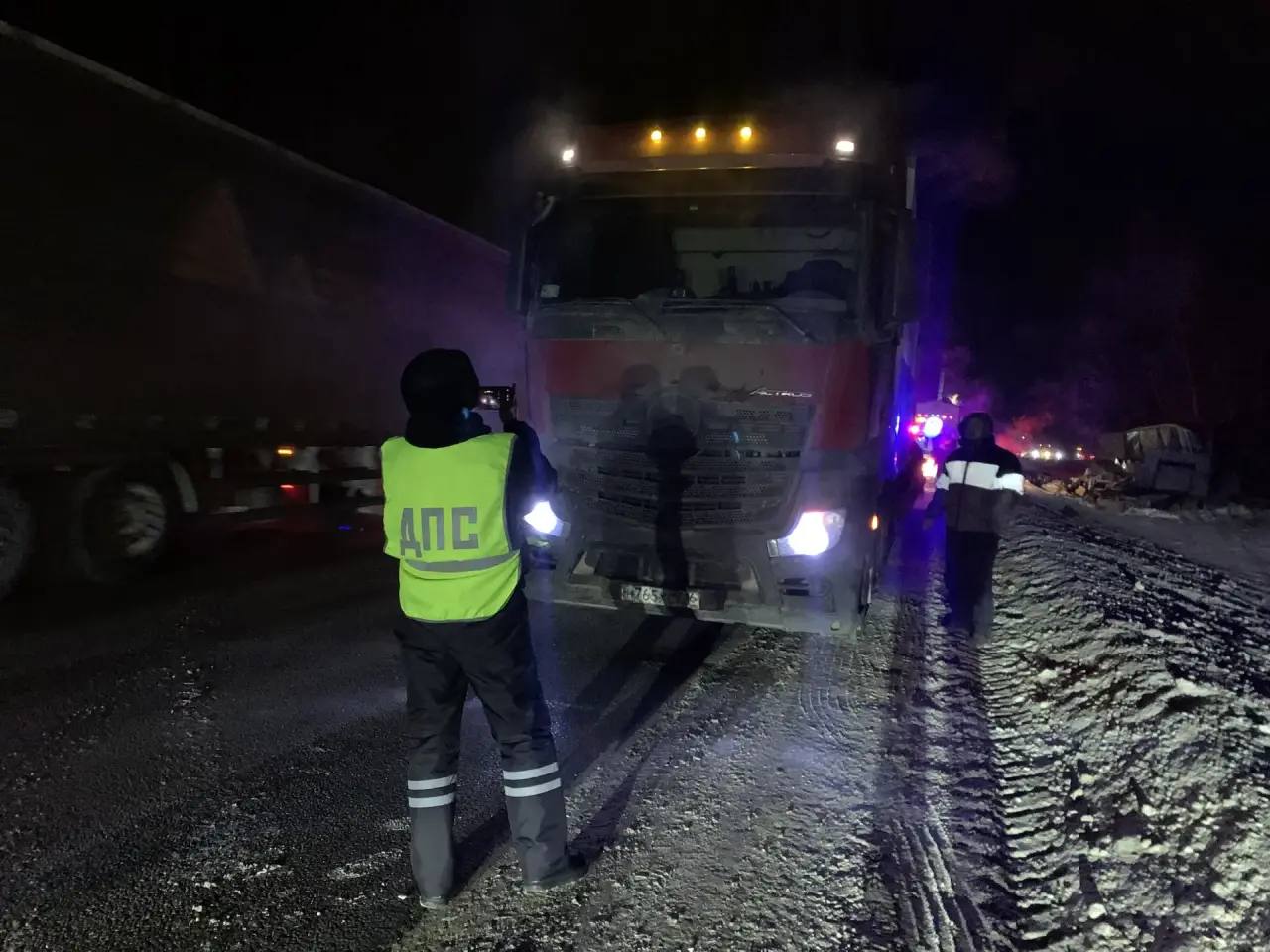 Массовая авария с пассажирским автобусом на трассе Екатеринбург — Тюмень: есть пострадавшие Массовая авария с пассажирским автобусом на трассе Екатеринбург — Тюмень: есть пострадавшие