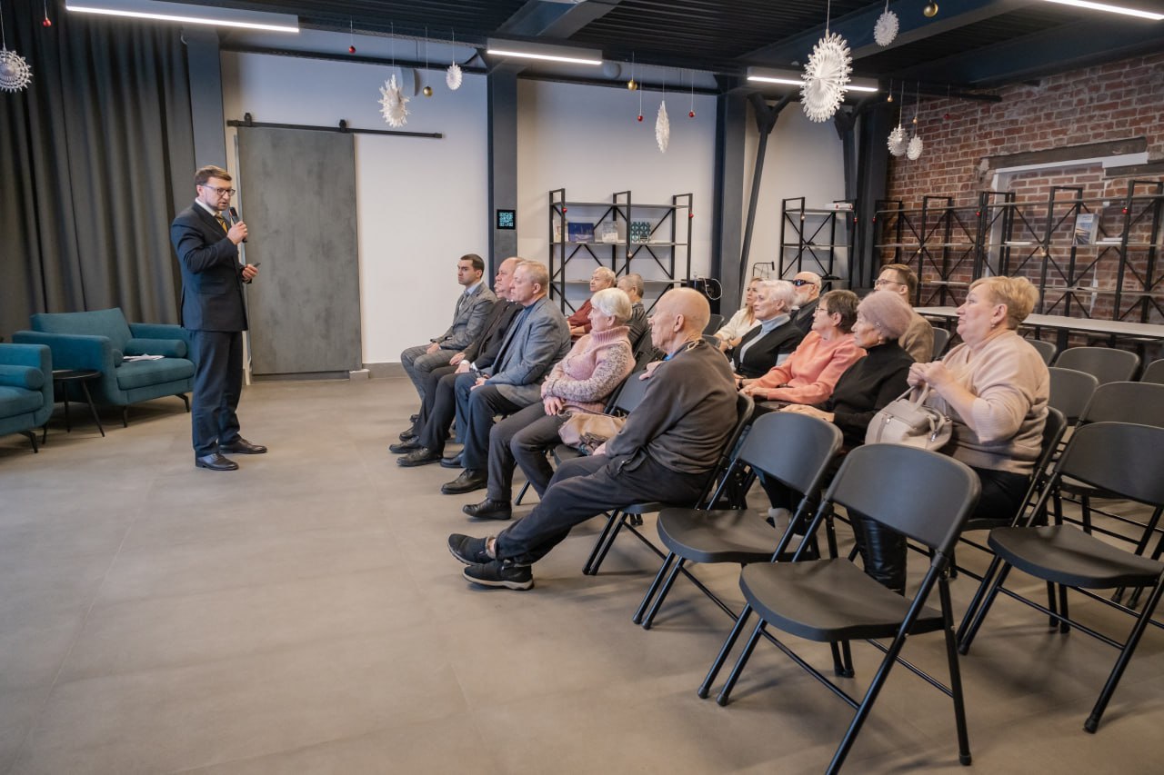 В Тюмени обсудили концепцию нового панно для стелы «Город трудовой доблести»