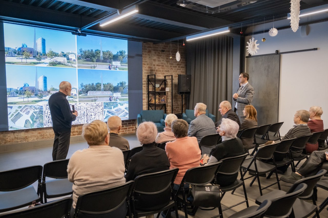 В Тюмени обсудили концепцию нового панно для стелы «Город трудовой доблести» В Тюмени обсудили концепцию нового панно для стелы «Город трудовой доблести»