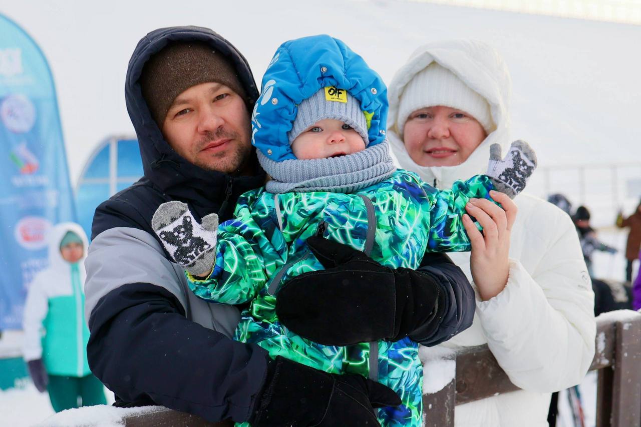 Дали старт четвёртому сезону соревнований по лыжным гонкам на Кубок Главы города среди наших школьников Дали старт четвёртому сезону соревнований по лыжным гонкам на Кубок Главы города среди наших школьников