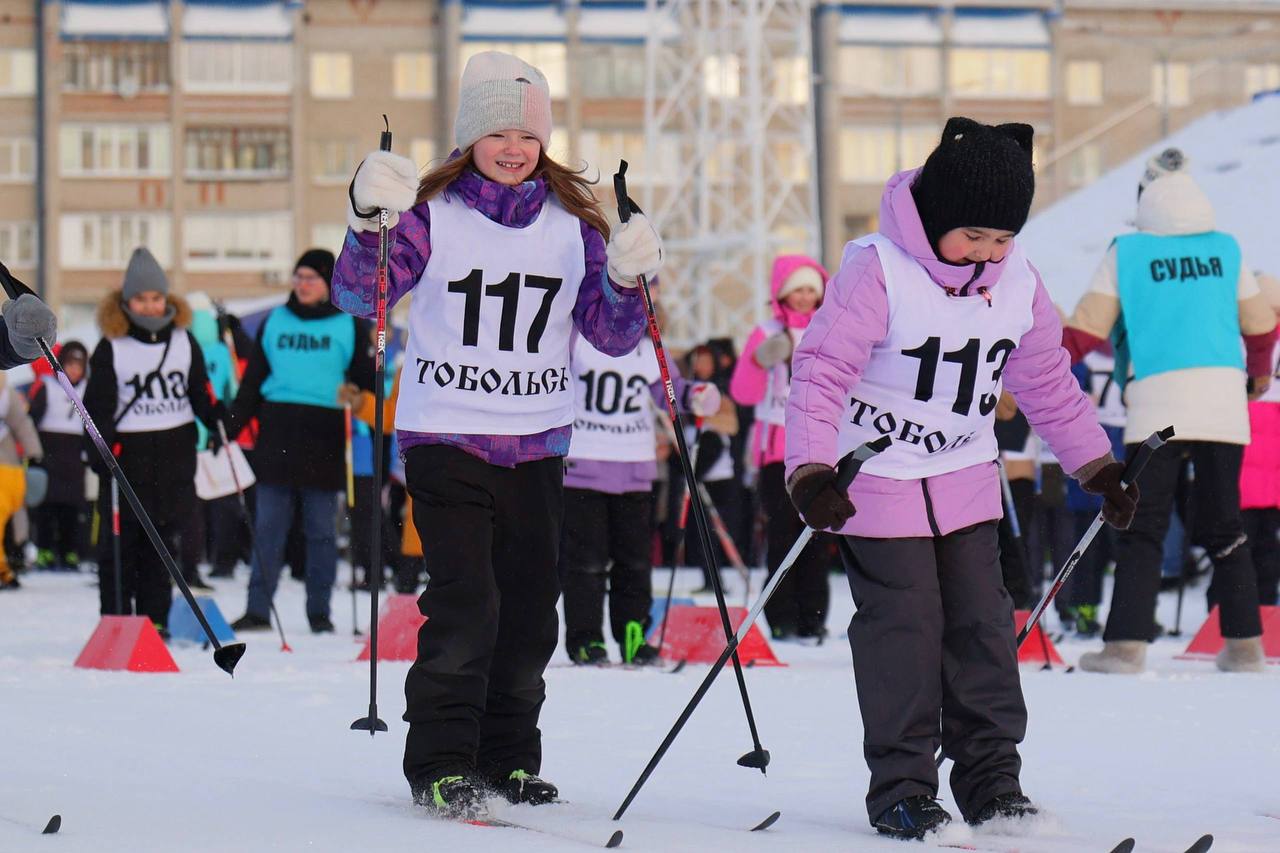 Дали старт четвёртому сезону соревнований по лыжным гонкам на Кубок Главы города среди наших школьников Дали старт четвёртому сезону соревнований по лыжным гонкам на Кубок Главы города среди наших школьников