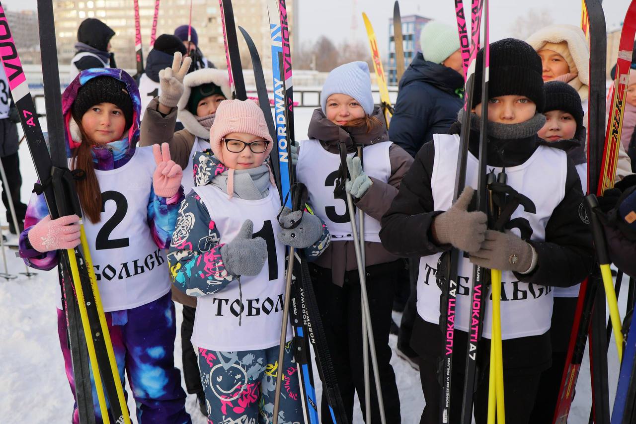 Дали старт четвёртому сезону соревнований по лыжным гонкам на Кубок Главы города среди наших школьников
