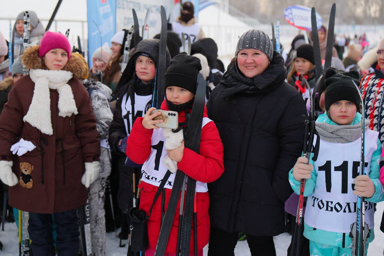 Дали старт четвёртому сезону соревнований по лыжным гонкам на Кубок Главы города среди наших школьников Дали старт четвёртому сезону соревнований по лыжным гонкам на Кубок Главы города среди наших школьников