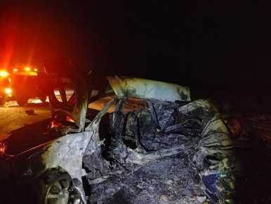 Целая семья сгорела в автомобильной автокатастрофе на тюменской трассе этим вечером