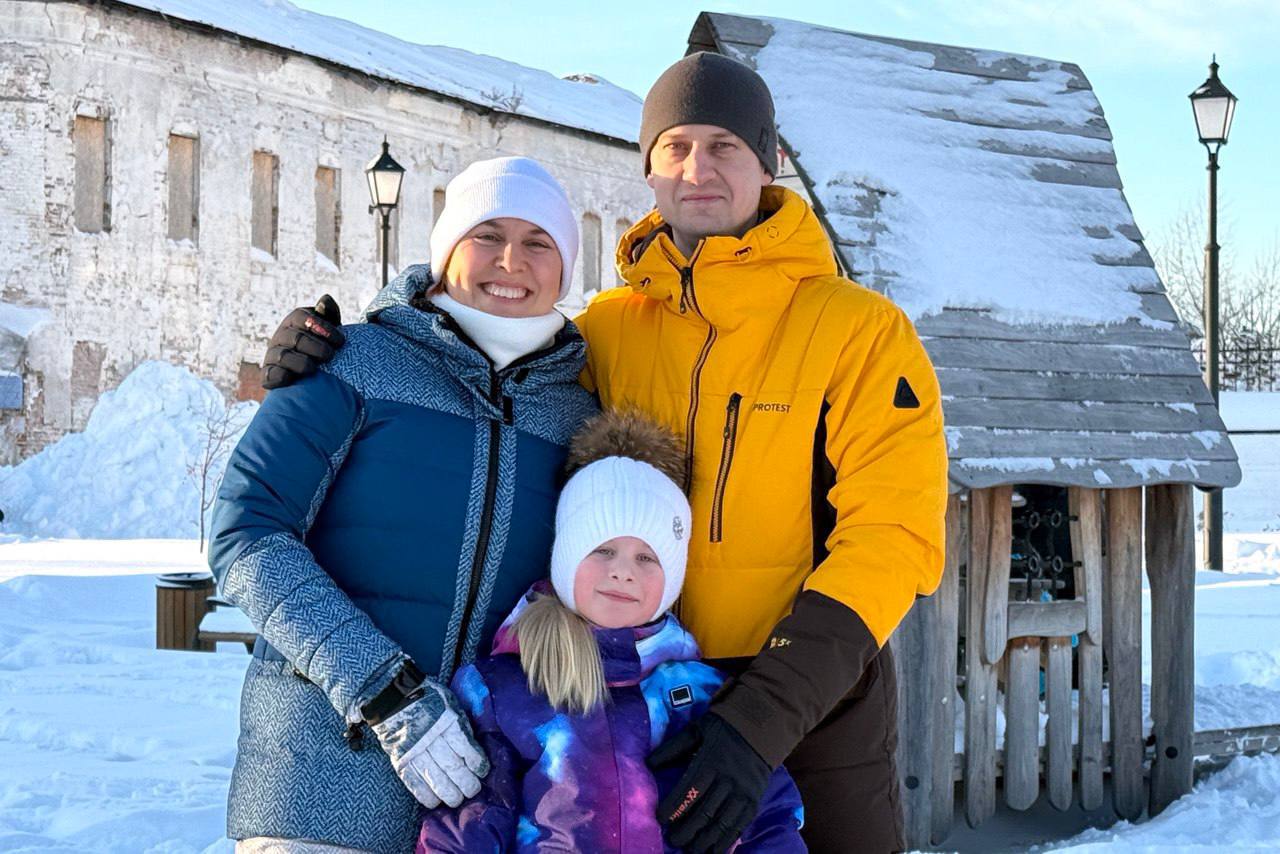 Друзья, отличный пример того, как можно активно и душевно провести зимние дни! Друзья, отличный пример того, как можно активно и душевно провести зимние дни!