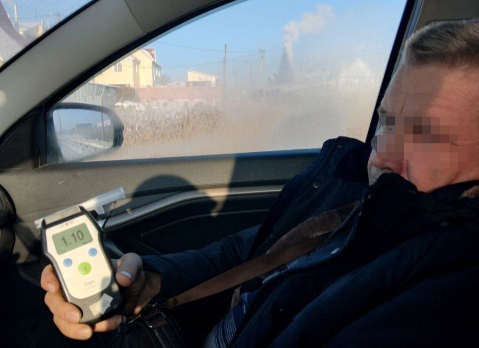 Ездят на всем, что движется, пьют все, что пьется Ездят на всем, что движется, пьют все, что пьется