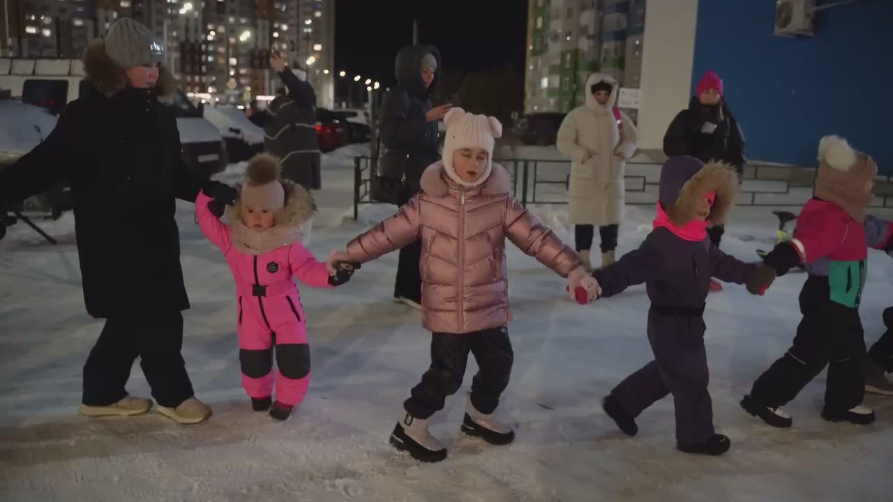 НОВОГОДНИЙ ПАТРУЛЬ. Дом культуры «Поиск» поздравляет всех тюменцев и гостей города с Новым 2026 годом! Спешим напомнить, что завтра, 06 января, по паркам и скверам города вновь промчится Новогодний патруль! Приглашаем всех...