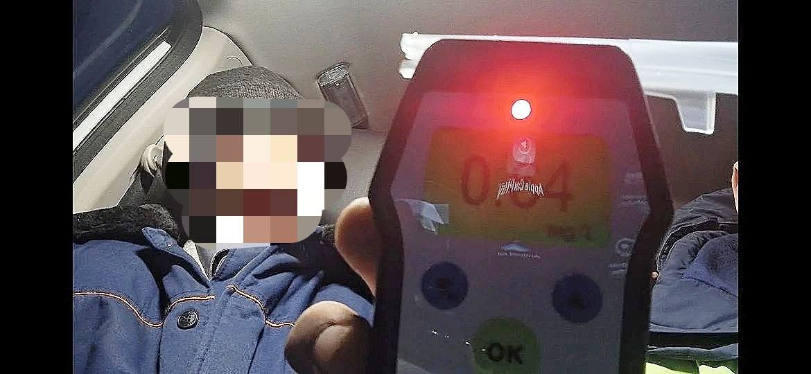 Пожилой тюменец установил рекорд по пьяному вождению: мужчина сел за руль, чтобы съездить за добавкой