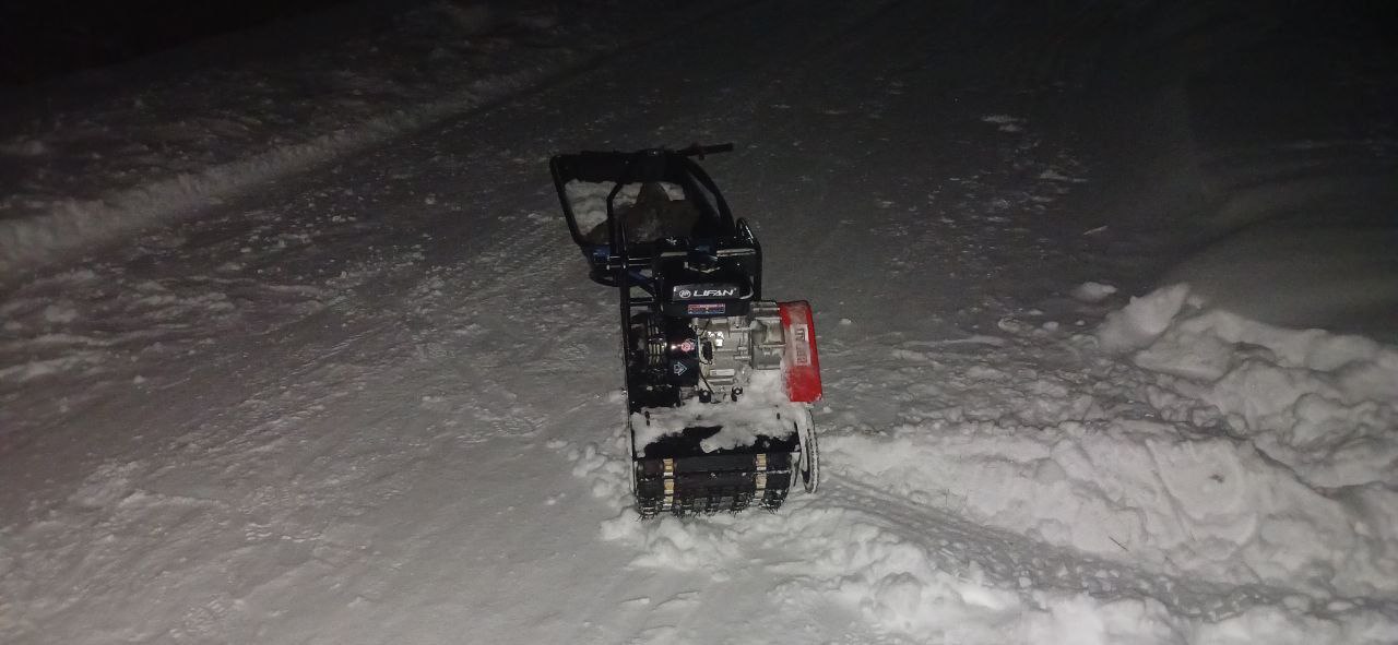 Ездят на всем, что движется, пьют все, что пьется Ездят на всем, что движется, пьют все, что пьется