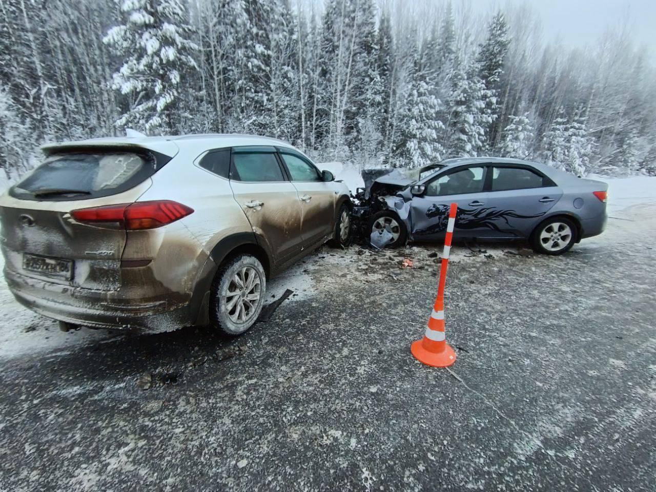 Сегодня обострилась аварийная обстановка на федеральной автодороге Тюмень-Ханты-Мансийск в Уватском округе Тюменской области Сегодня обострилась аварийная обстановка на федеральной автодороге Тюмень-Ханты-Мансийск в Уватском округе Тюменской области