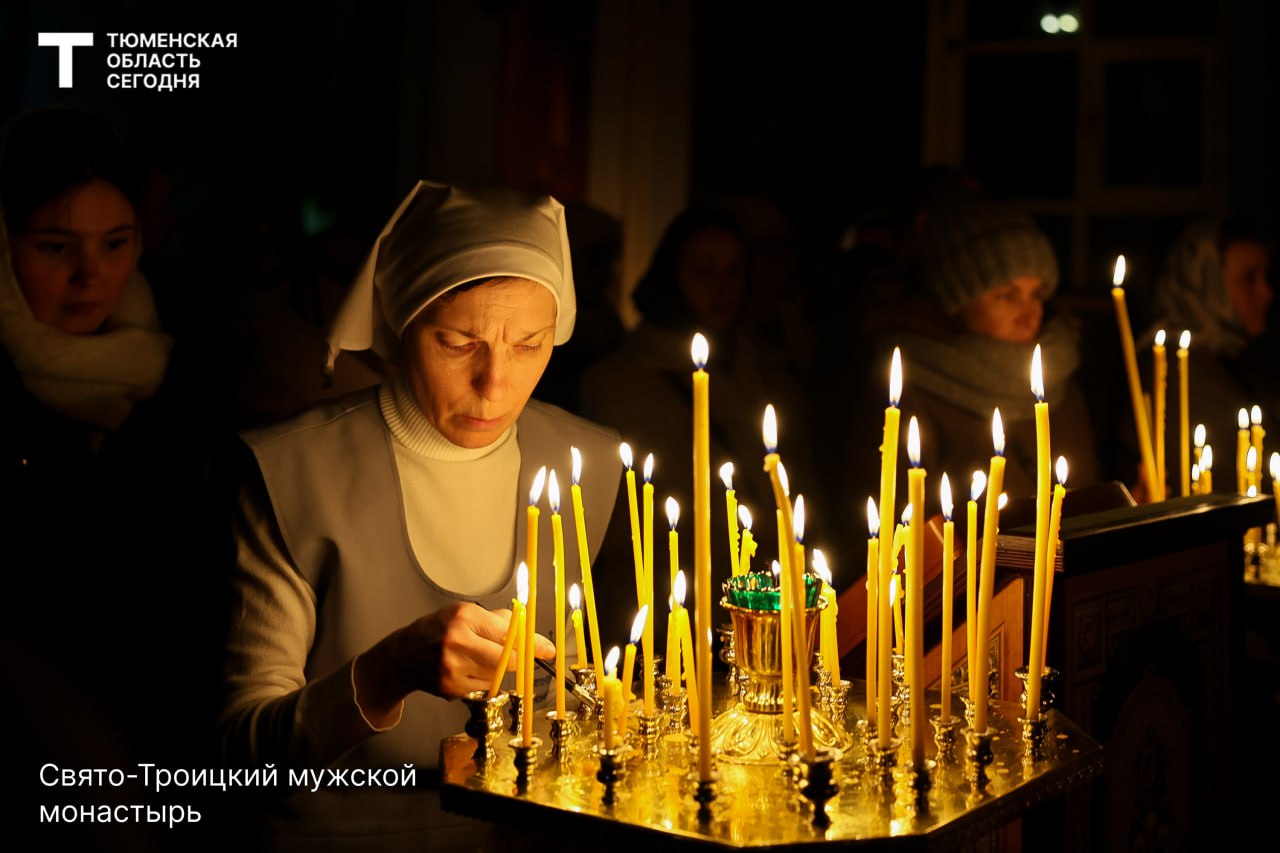 До начала Рождественского богослужения — 1 час До начала Рождественского богослужения — 1 час