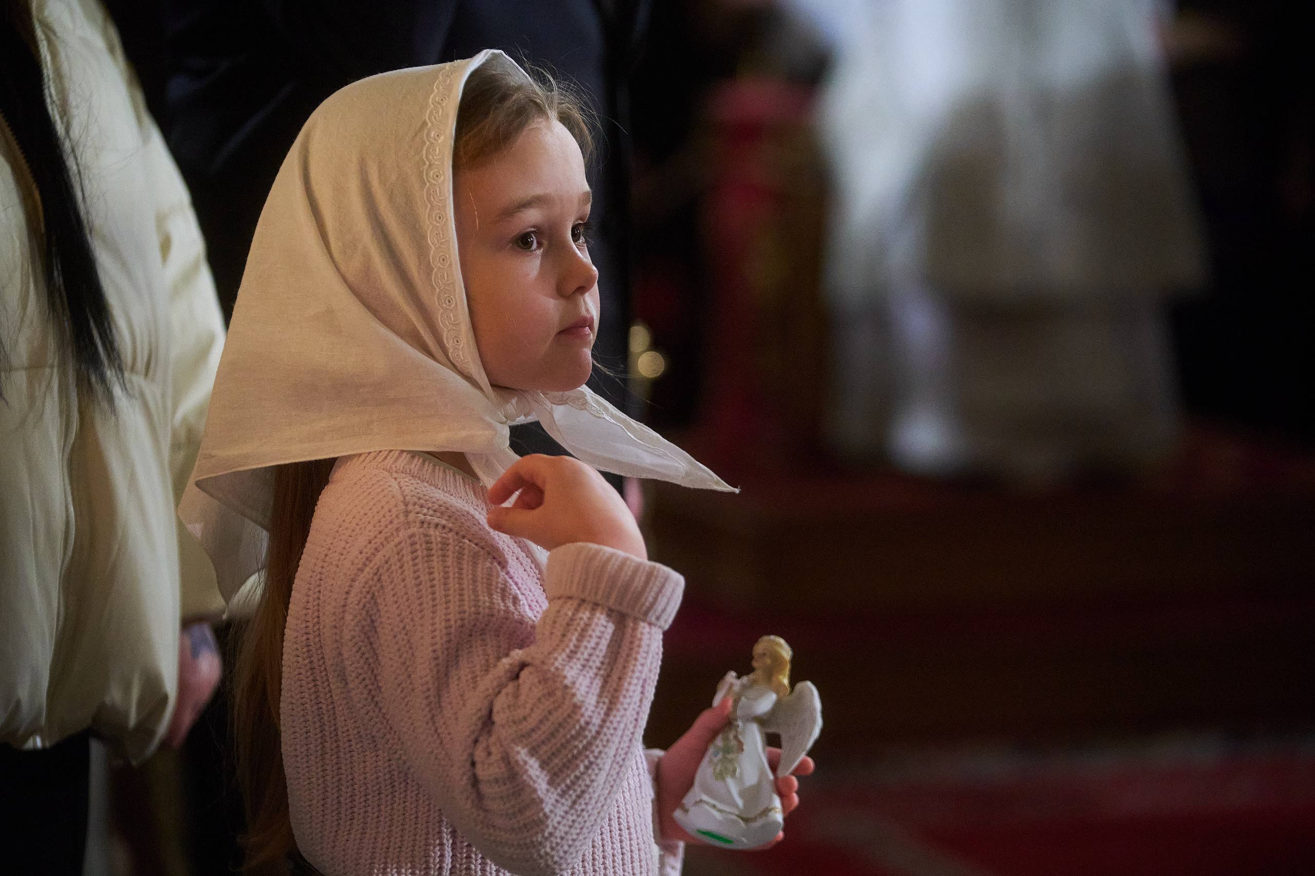 Руслан Кухарук: Дорогие друзья, от всего сердца поздравляю вас с Рождеством Христовым! Разделил радость праздника с земляками на ночной службе в Воскресенском кафедральном соборе Ханты-Мансийска. Руслан Кухарук: Дорогие друзья, от всего сердца поздравляю вас с Рождеством Христовым! Разделил радость праздника с земляками на ночной службе в Воскресенском кафедральном соборе Ханты-Мансийска.