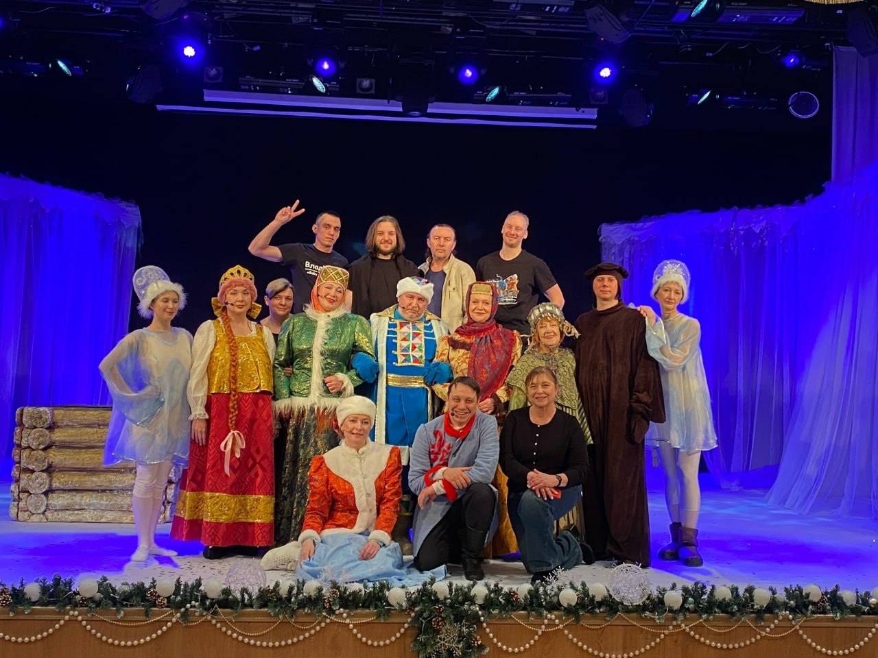 8 и 9 января в 12.00. «Волшебные искорки», О. Розум, музыкальная сказка, 0+ 8 и 9 января в 12.00. «Волшебные искорки», О. Розум, музыкальная сказка, 0+