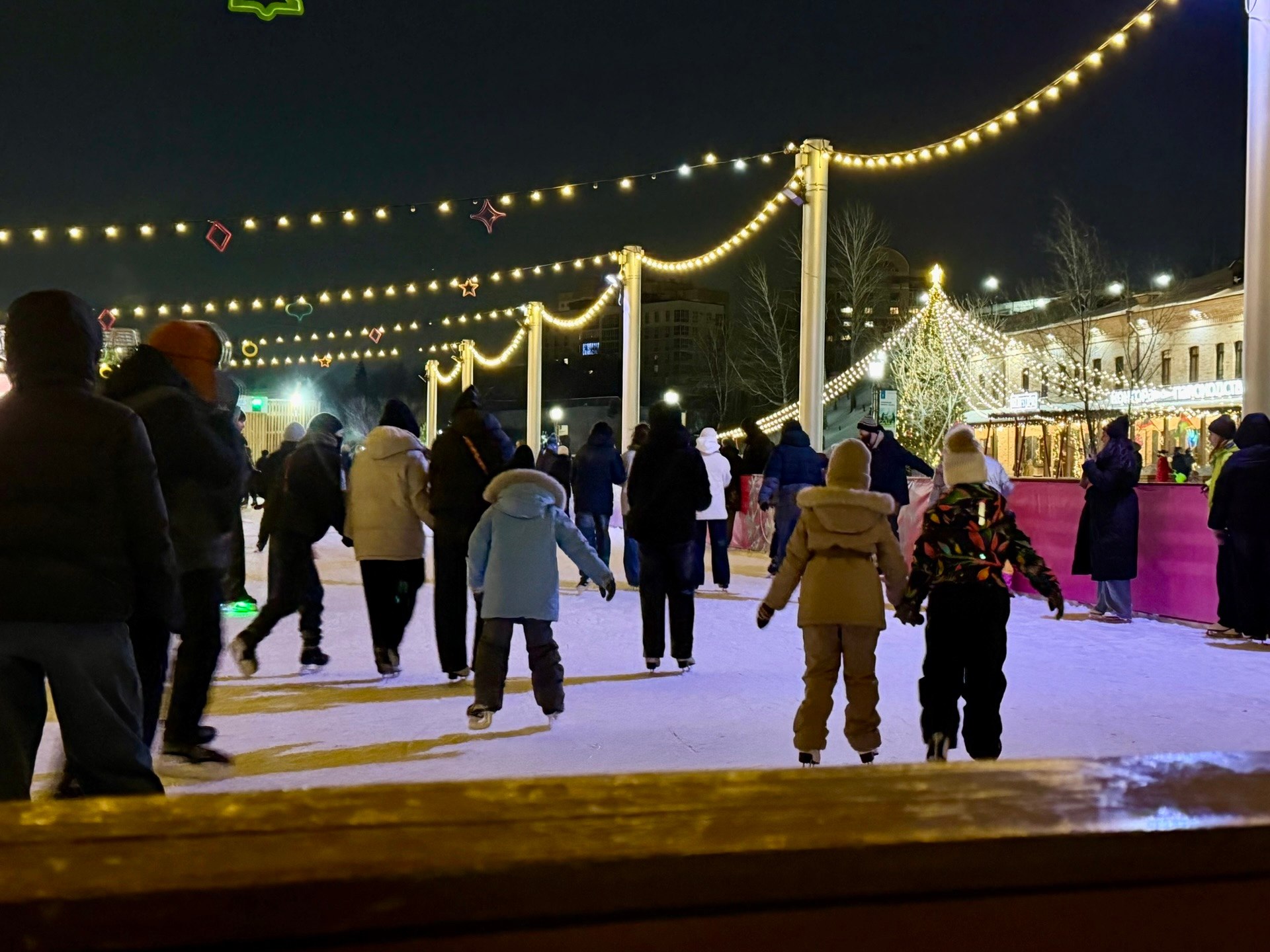«Ледяной винил» и хиты 90-х «Ледяной винил» и хиты 90-х