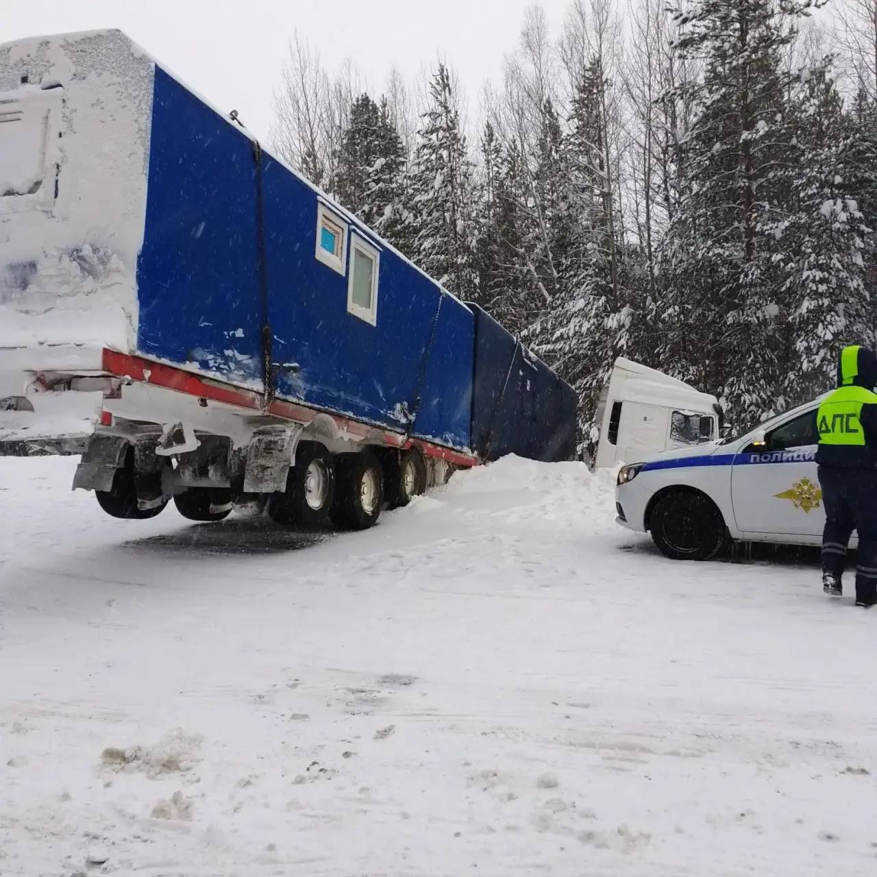 Прокуратура взяла на контроль проверку смертельного ДТП, в котором погиб ребенок и взрослый мужчина Прокуратура взяла на контроль проверку смертельного ДТП, в котором погиб ребенок и взрослый мужчина