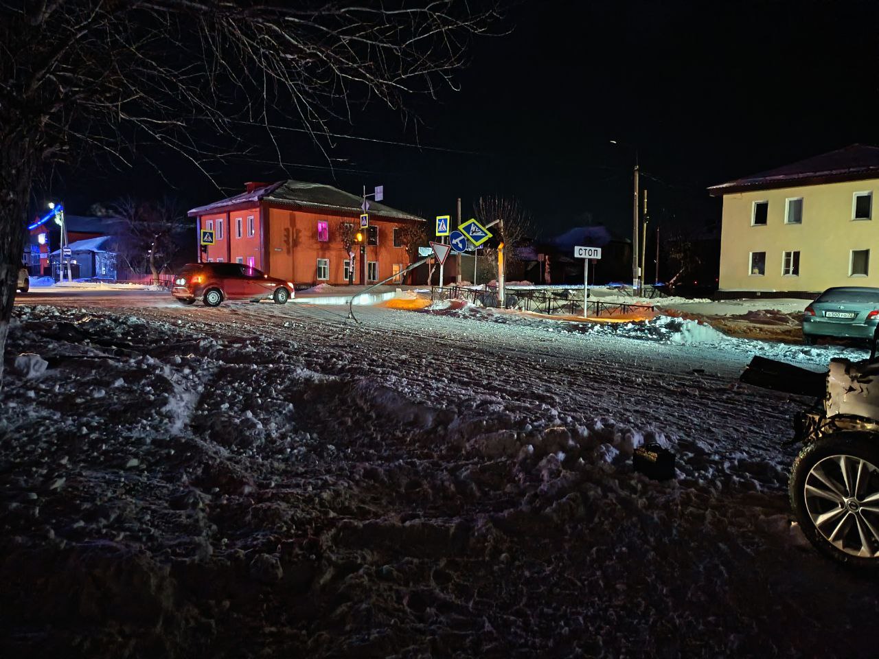 Ночная дорожная трагедия произошла в Ишиме во время поездки пьяного студента-"бесправника" на чужом автомобиле Ночная дорожная трагедия произошла в Ишиме во время поездки пьяного студента-"бесправника" на чужом автомобиле