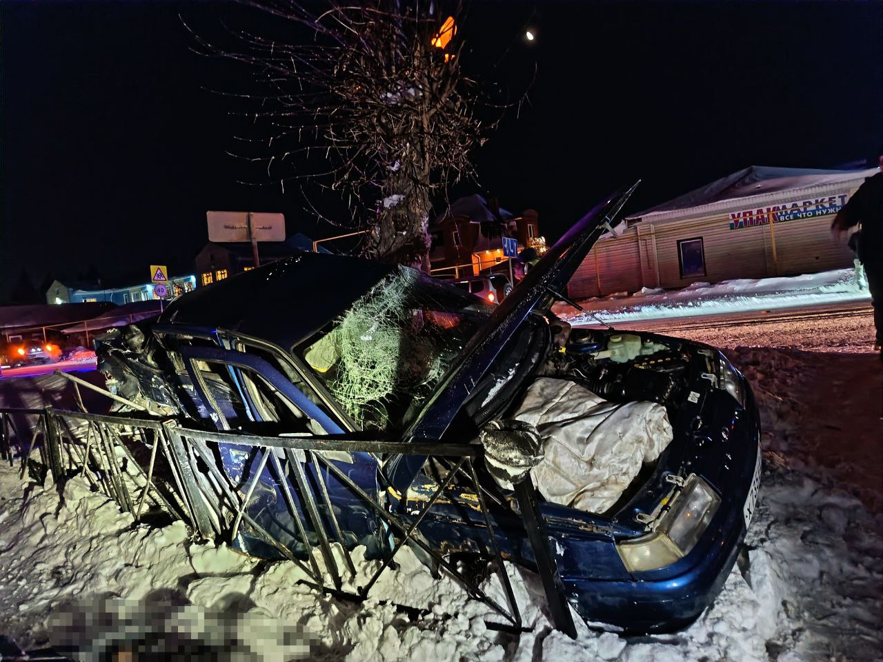 Ночная дорожная трагедия произошла в Ишиме во время поездки пьяного студента-"бесправника" на чужом автомобиле Ночная дорожная трагедия произошла в Ишиме во время поездки пьяного студента-"бесправника" на чужом автомобиле