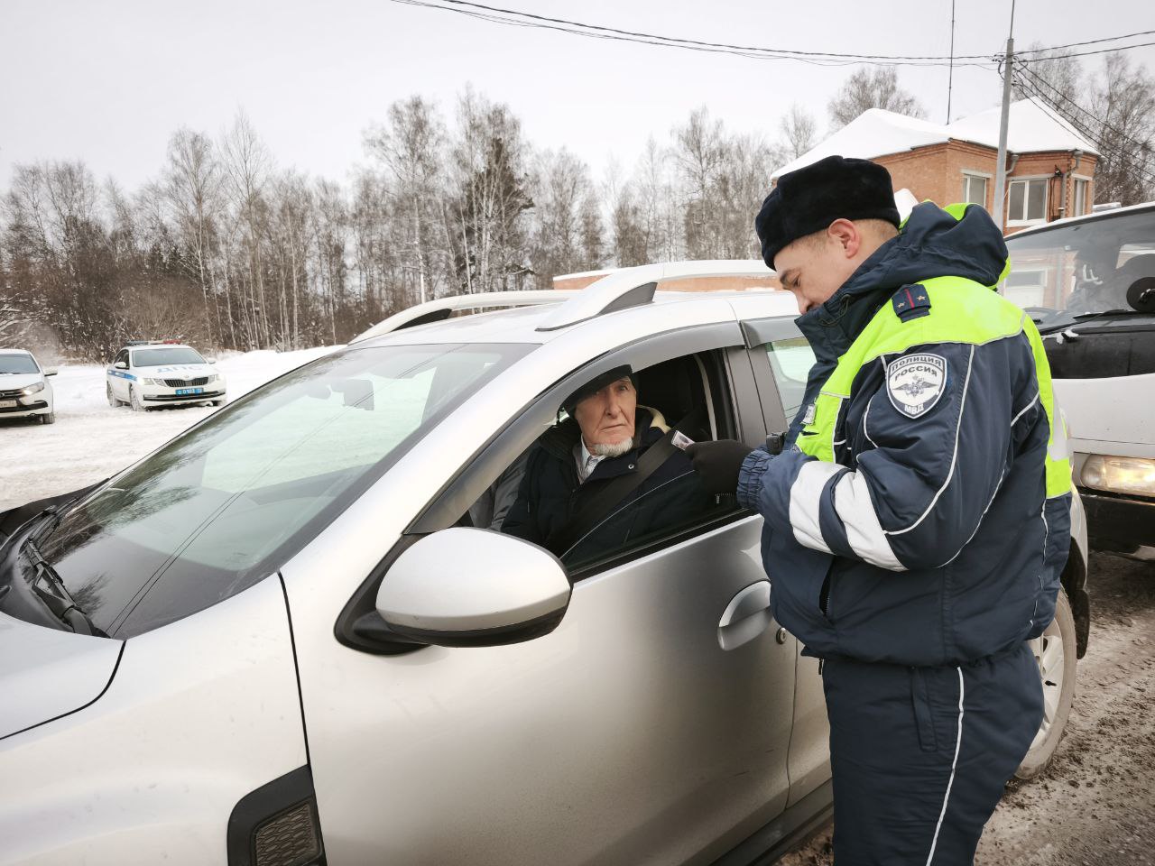 В оставшиеся два дня новогодних каникул сотрудники Госавтоинспекции в Тюменской области усилили контроль на федеральных и региональных автодорогах В оставшиеся два дня новогодних каникул сотрудники Госавтоинспекции в Тюменской области усилили контроль на федеральных и региональных автодорогах