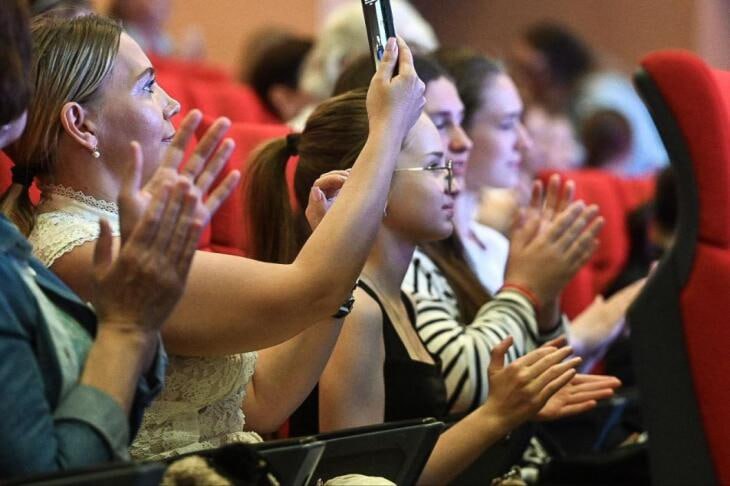 Принять участие в конкурсе «Краса ЖКХ 2025» предлагают сотрудницам управляющих и ресурсоснабжающих организаций Тюменской области