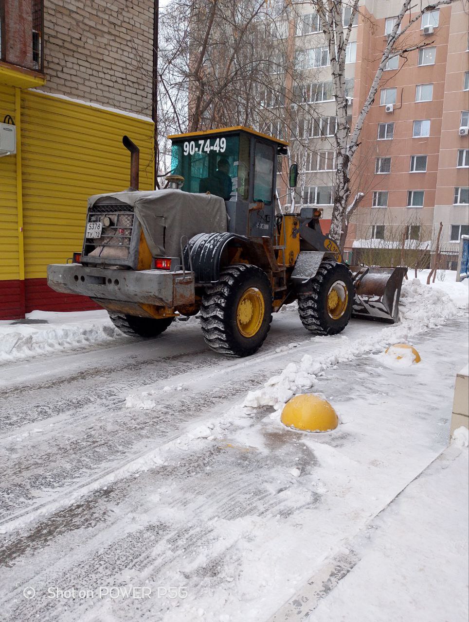 Двор как зимняя сказка, а не снежный плен Двор как зимняя сказка, а не снежный плен