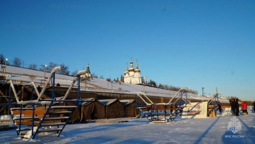 Тюменцы смогут окунуться в прорубь на Туре ночью и весь день 19 января в Крещение