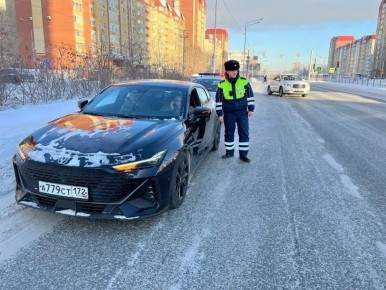 Тюменка задолжала больше 80 тысяч рублей: она систематически нарушала ПДД, но оплачивать штрафы не спешила