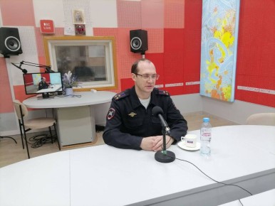 Первая в этом году радиопрограмма «Дорога домой» с руководителем Госавтоинспекции Тюменской области Андреем Миллером