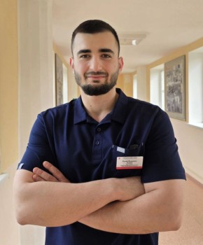 17-сантиметровую опухоль удалили у 85-летней тюменки в кишечнике