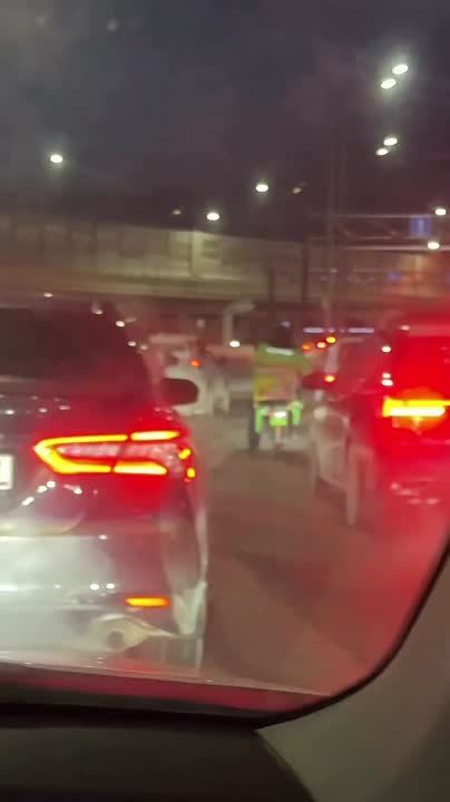 ����� �������� ������ ������ ������: �� ��� ������ ������ ����-�� ����, ��� ������ ����� � ������ ����������� �� ������ ����������� - ������������