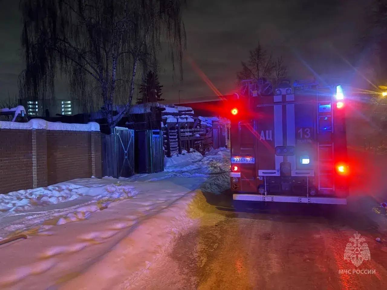 Два человека погибли в пожаре на улице Орловской этой ночью Два человека погибли в пожаре на улице Орловской этой ночью