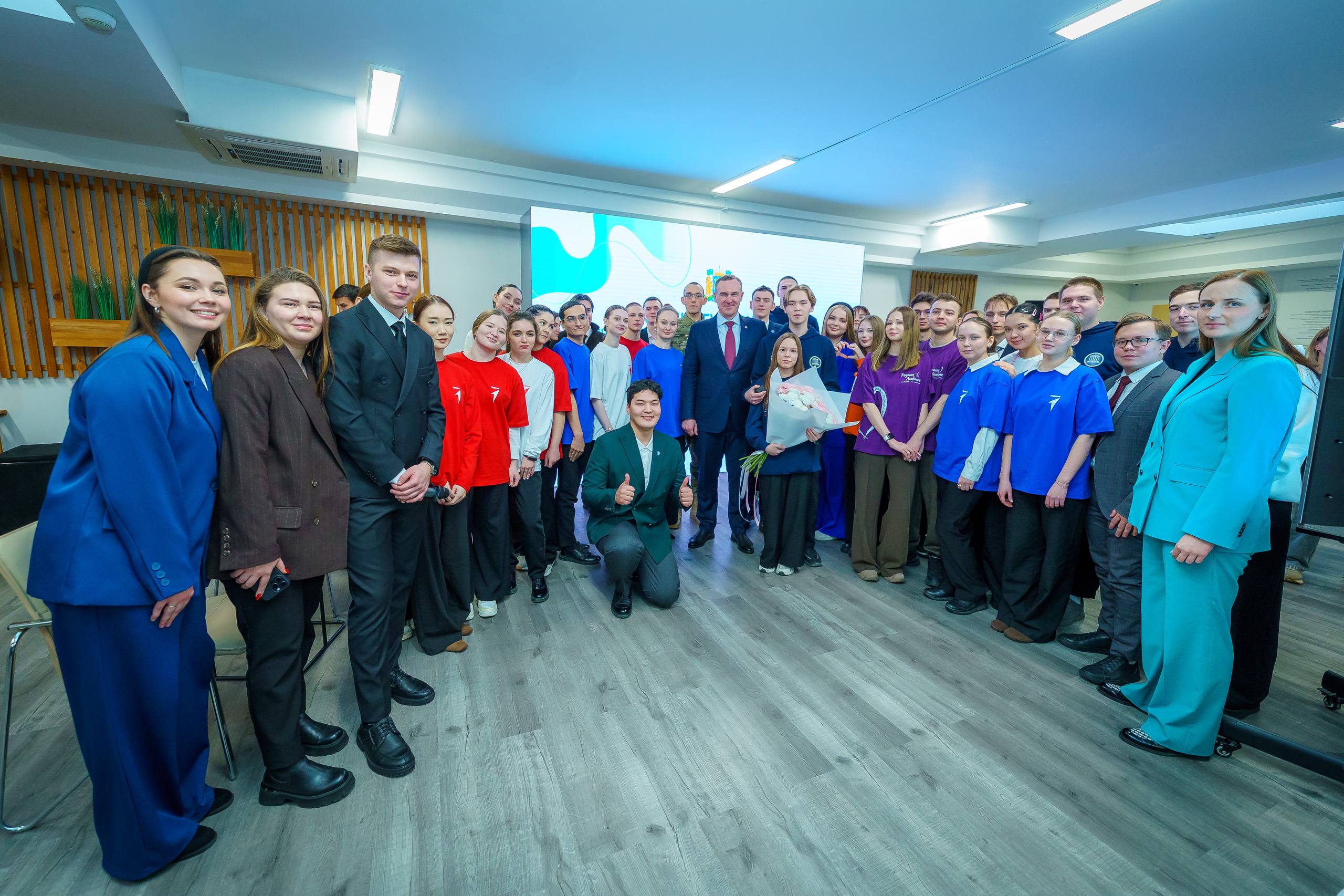 Руслан Кухарук: Встретился со студентами Югры в преддверии их «профессионального» праздника Руслан Кухарук: Встретился со студентами Югры в преддверии их «профессионального» праздника