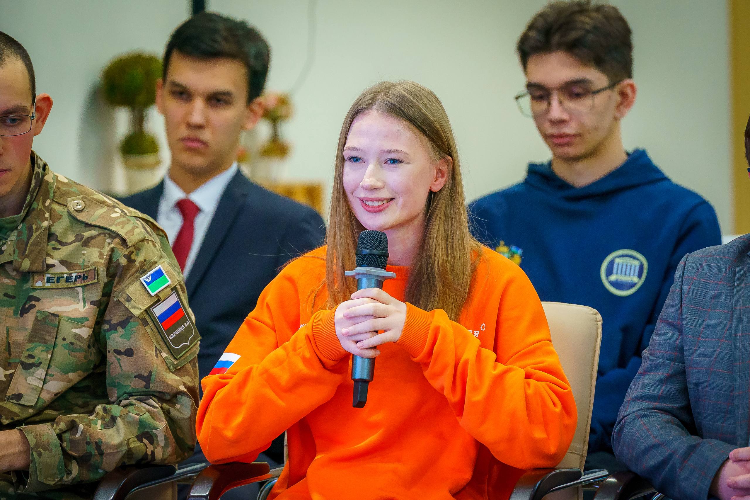 Руслан Кухарук: Встретился со студентами Югры в преддверии их «профессионального» праздника Руслан Кухарук: Встретился со студентами Югры в преддверии их «профессионального» праздника