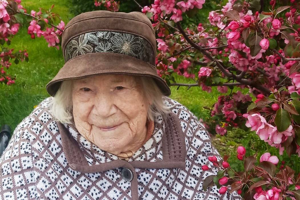 Сегодня, 25 января от всего сердца поздравляет с 103-летием удивительного человека, ветерана Великой Отечественной войны, труженицу тыла Татьяну Семеновну Виниченко!