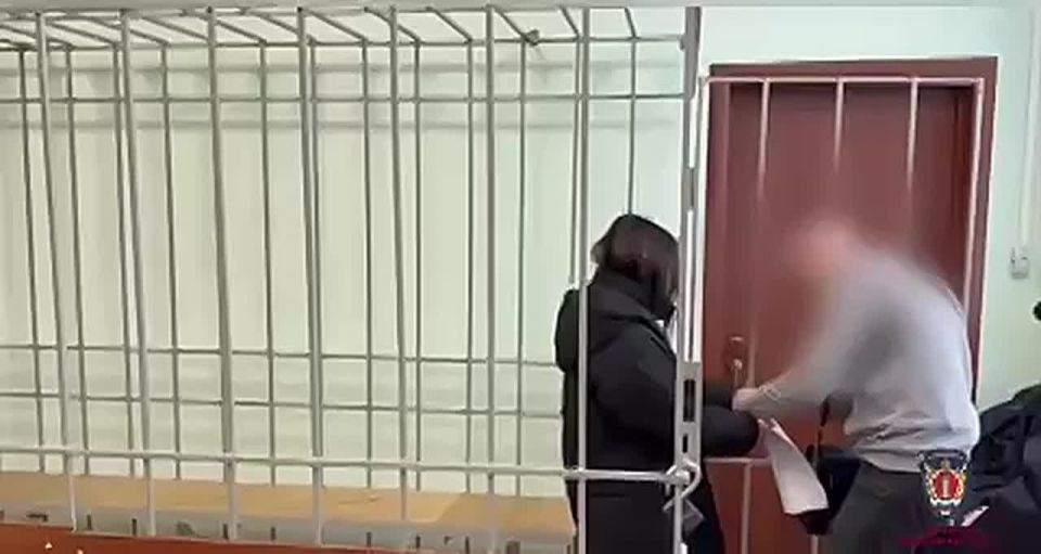 18-летняя сургутянка расплакалась на скамье подсудимых, когда рассказывала о похищении ребенка и денег в Красноярске
