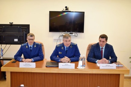 Первый заместитель прокурора Тюменской области Максим Шилин посетил с рабочим визитом с. Исетское