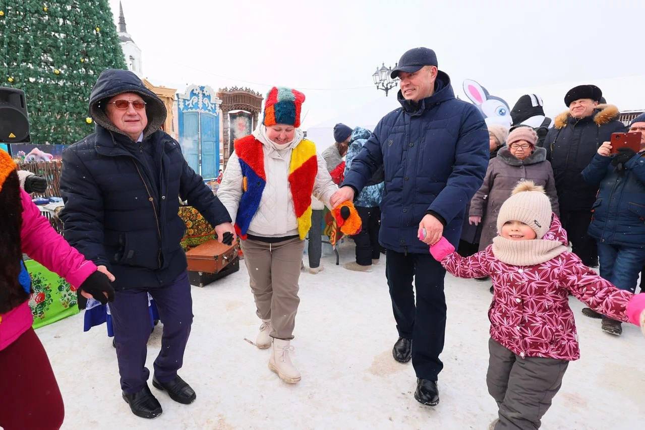 Готовимся к фестивалю «Пельменный съест» – яркому гастрономическому празднику, известному далеко за пределами региона и отмеченному наградами Готовимся к фестивалю «Пельменный съест» – яркому гастрономическому празднику, известному далеко за пределами региона и отмеченному наградами