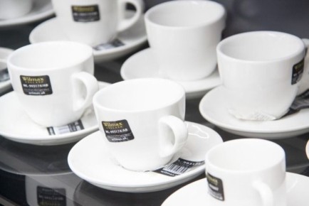 Чем отмыть налет с чашек, чтобы они не поцарапались: дельные советы