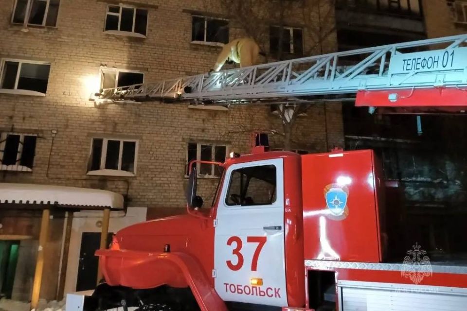 Подробности о пожаре по адресу 6 микрорайон, д. 120Д